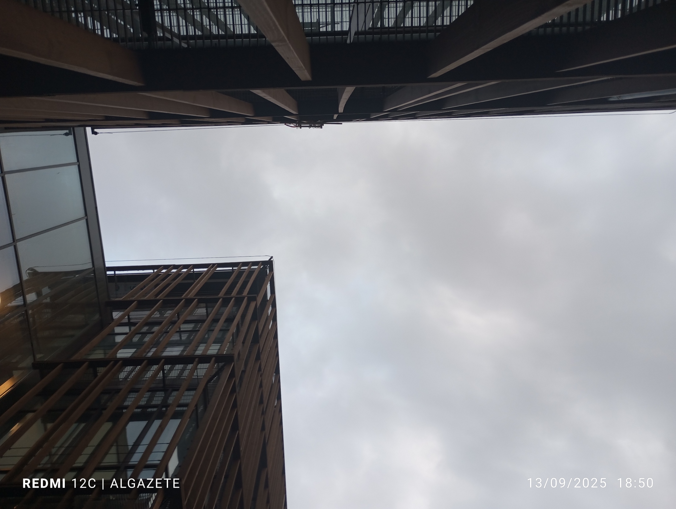 Metal Fırtınaya Manyetik Endüktif